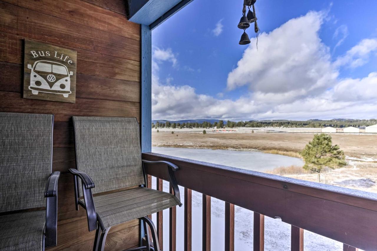 Peaceful Townhome With Hot Tub!