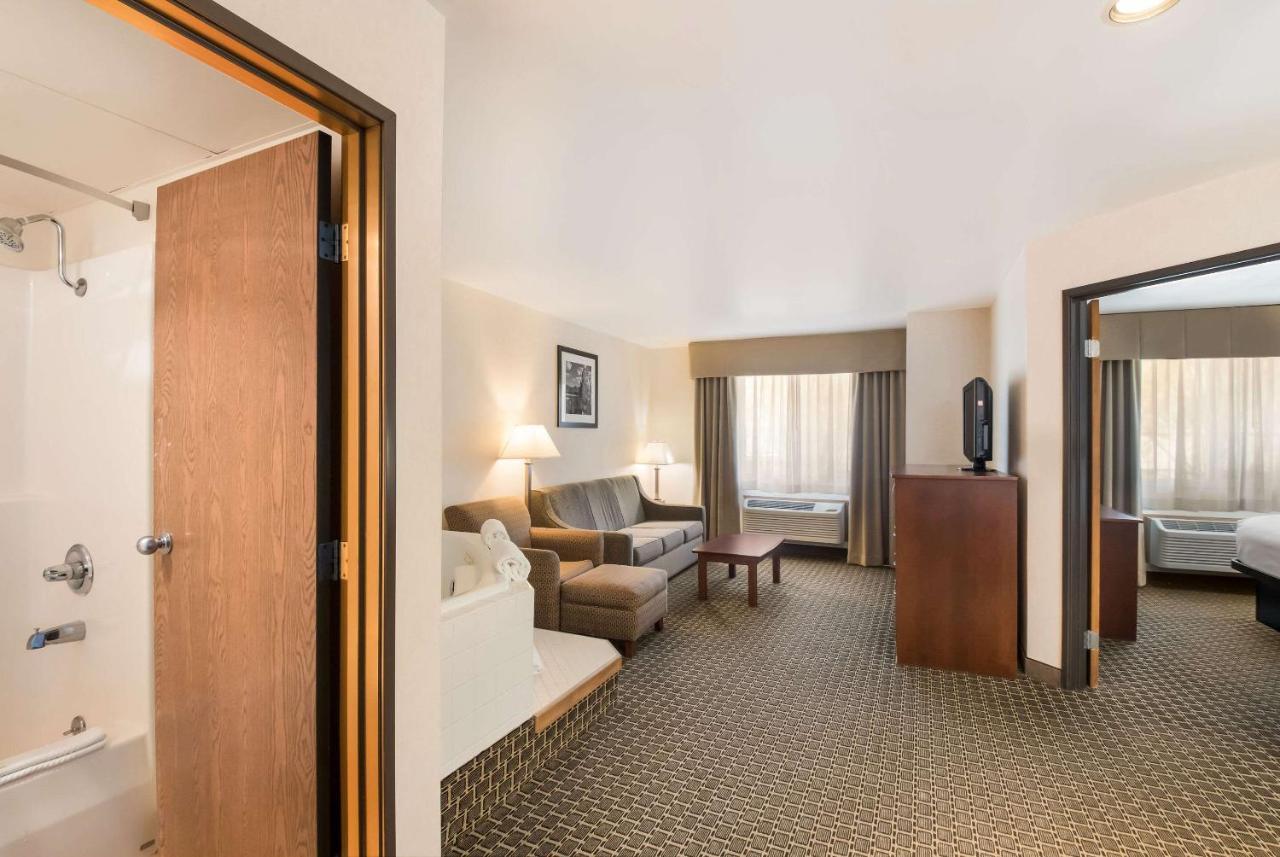 Quality & Hotel Steamboat Springs