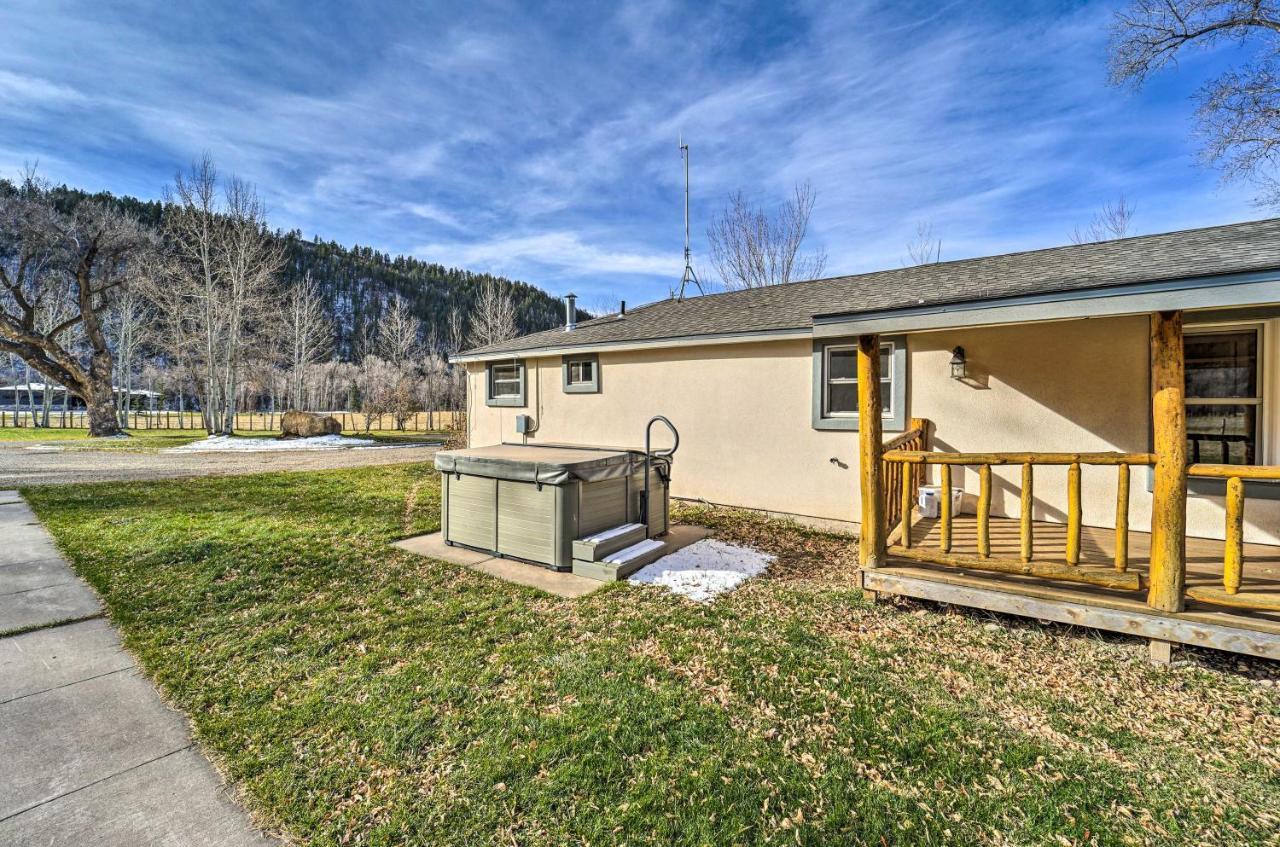 Ranch With Hot Tub And 1-acre Yard! * Dolores