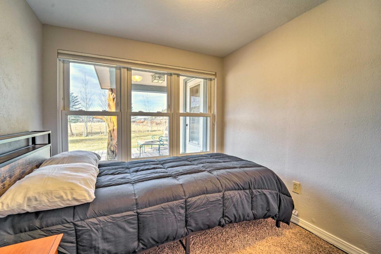 Holiday home Ranch With Hot Tub And 1-acre Yard!