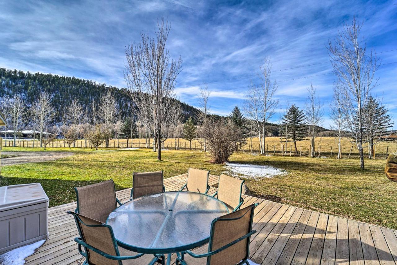 Holiday home Ranch With Hot Tub And 1-acre Yard! *