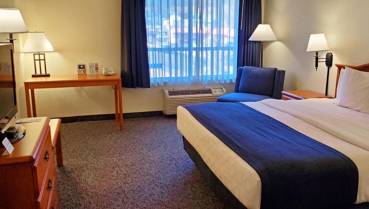 Hotel Magnuson Grand Pikes Peak