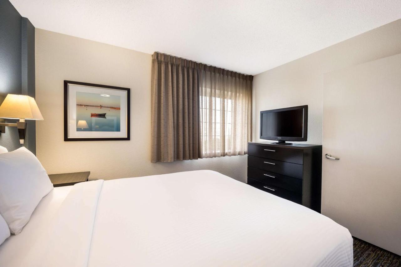 Sonesta Simply Denver West Federal Center Lakewood