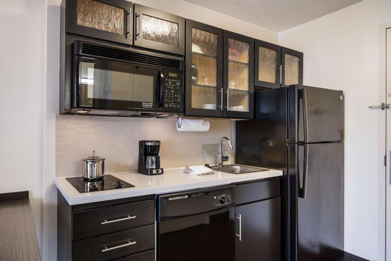 Hotel Sonesta Simply Denver West Federal Center 2*