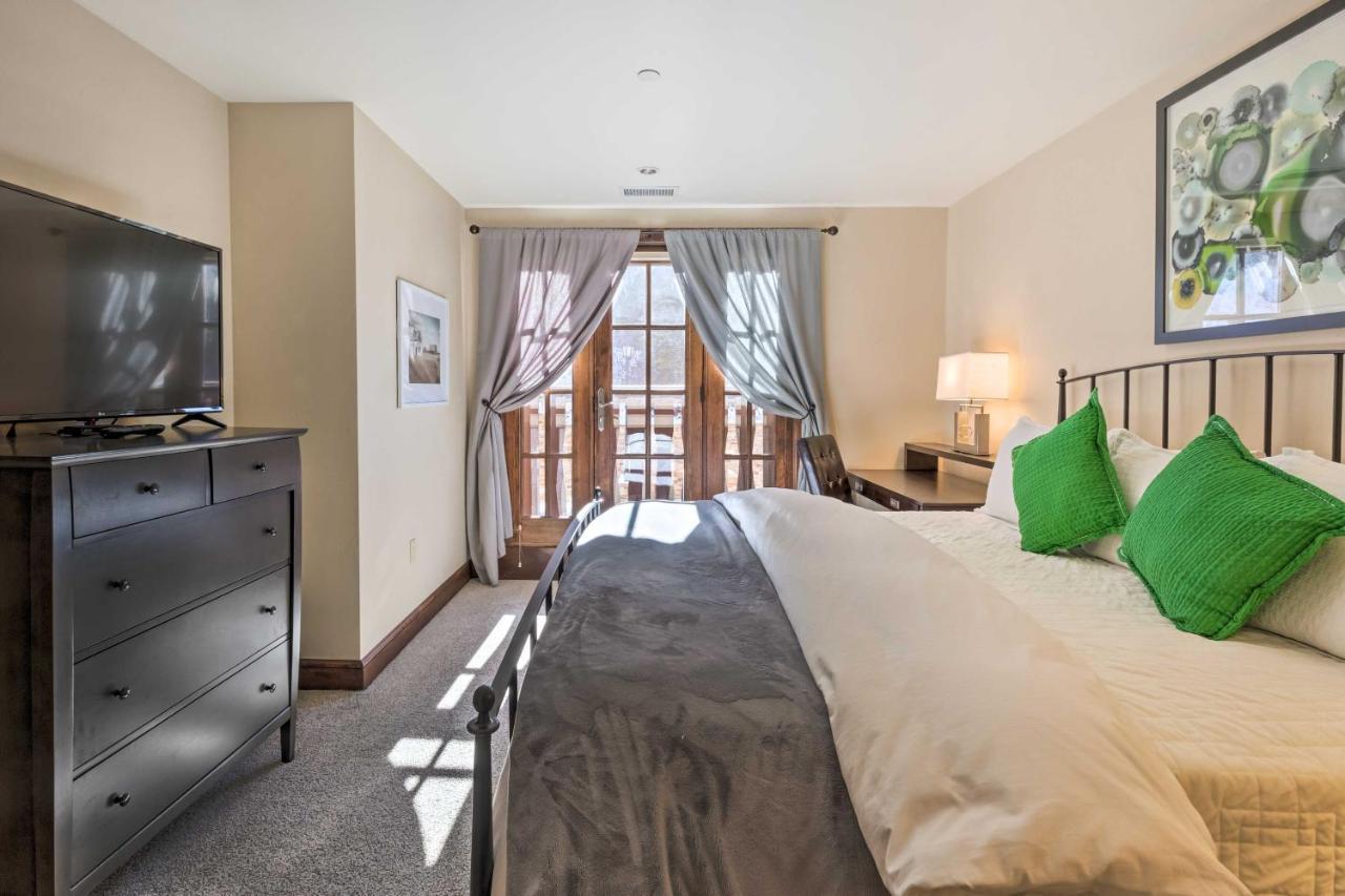 Apartment Luxury Mountain With Community Perks And Shuttle Avon