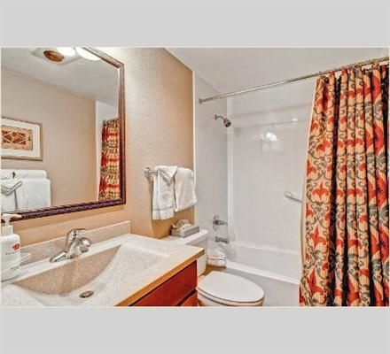 Falcon Point Aparthotel 3*