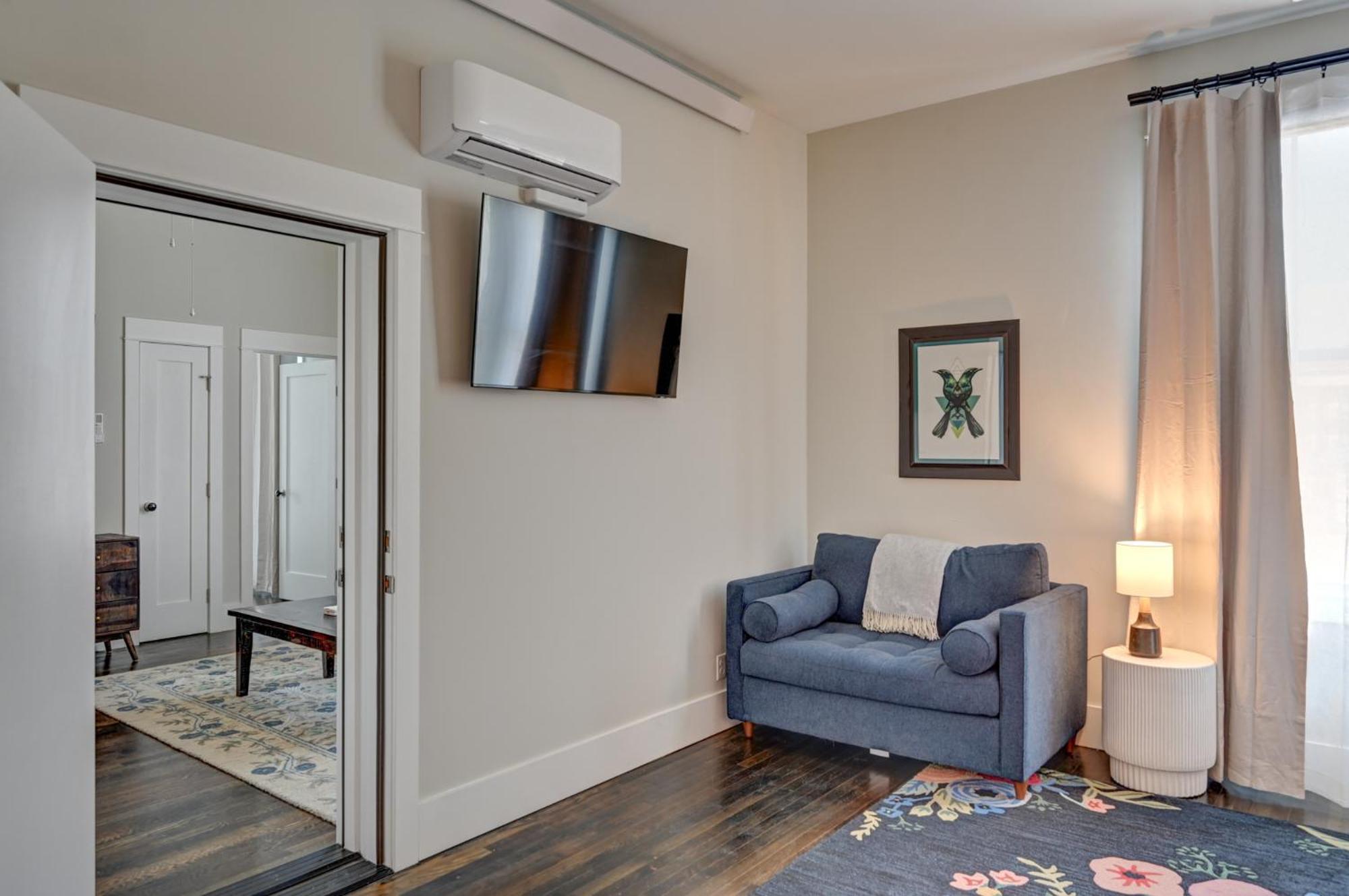 South Main Residences By Surf 3*