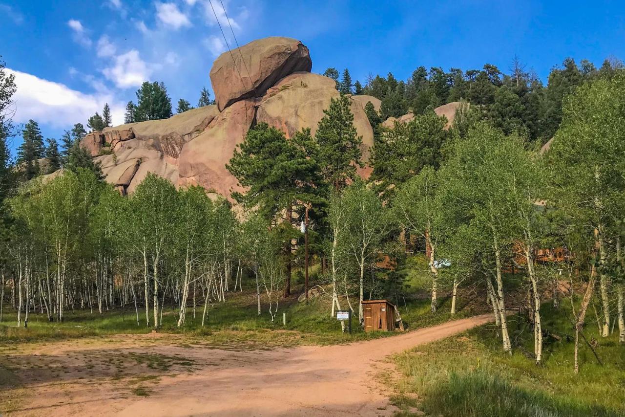 Dragons Roost With Sangre De Cristo Views! Holiday home Florissant