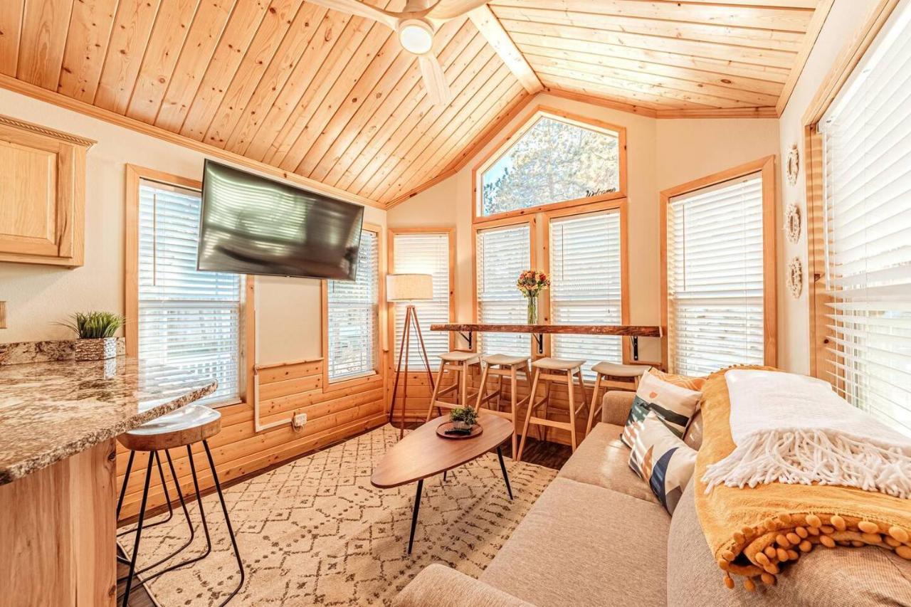 Tiny Haven Spacious Feel, Bbq & Peak Views Apartment Woodland Park