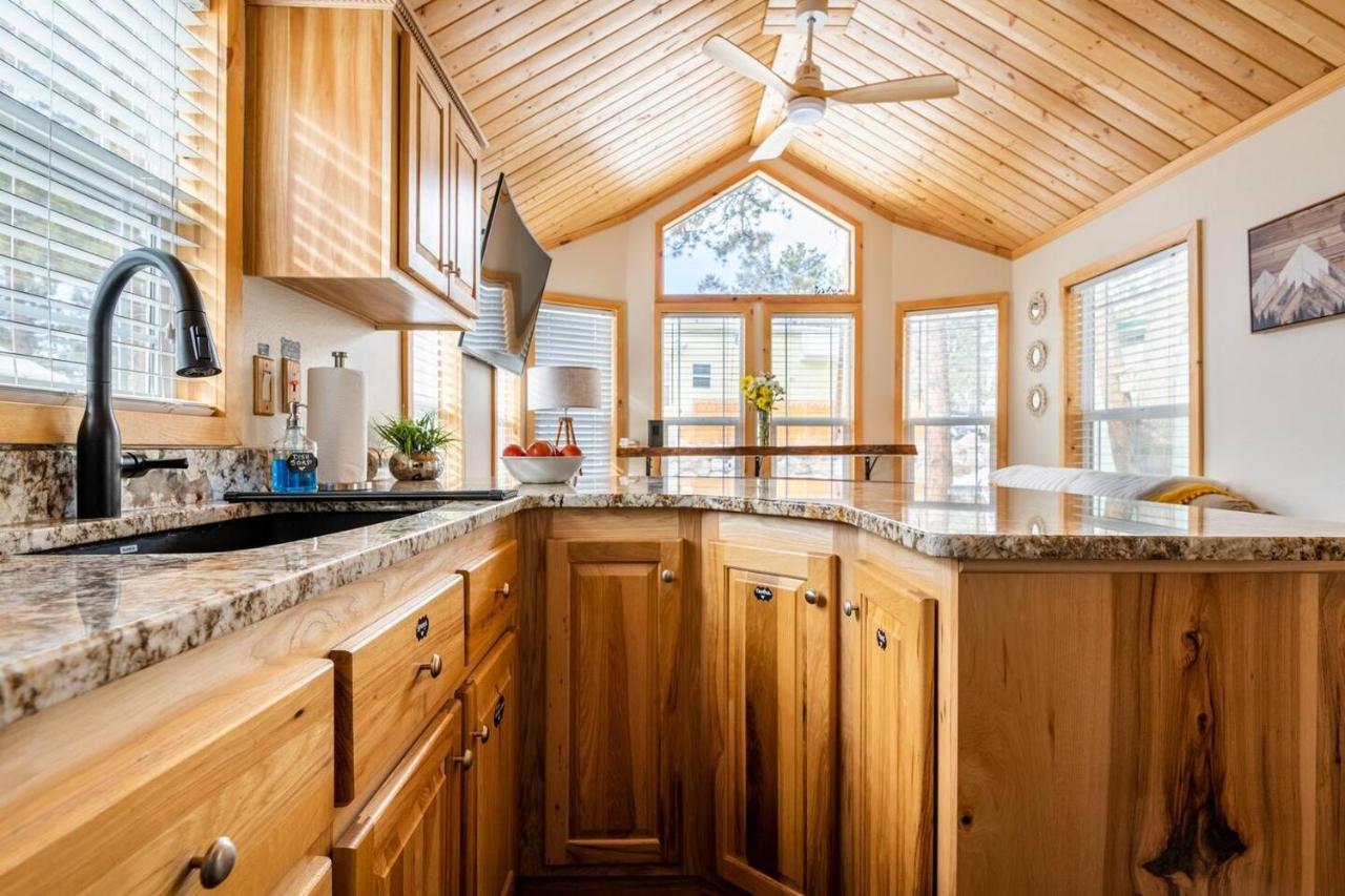 Apartment Tiny Haven Spacious Feel, Bbq & Peak Views Woodland Park