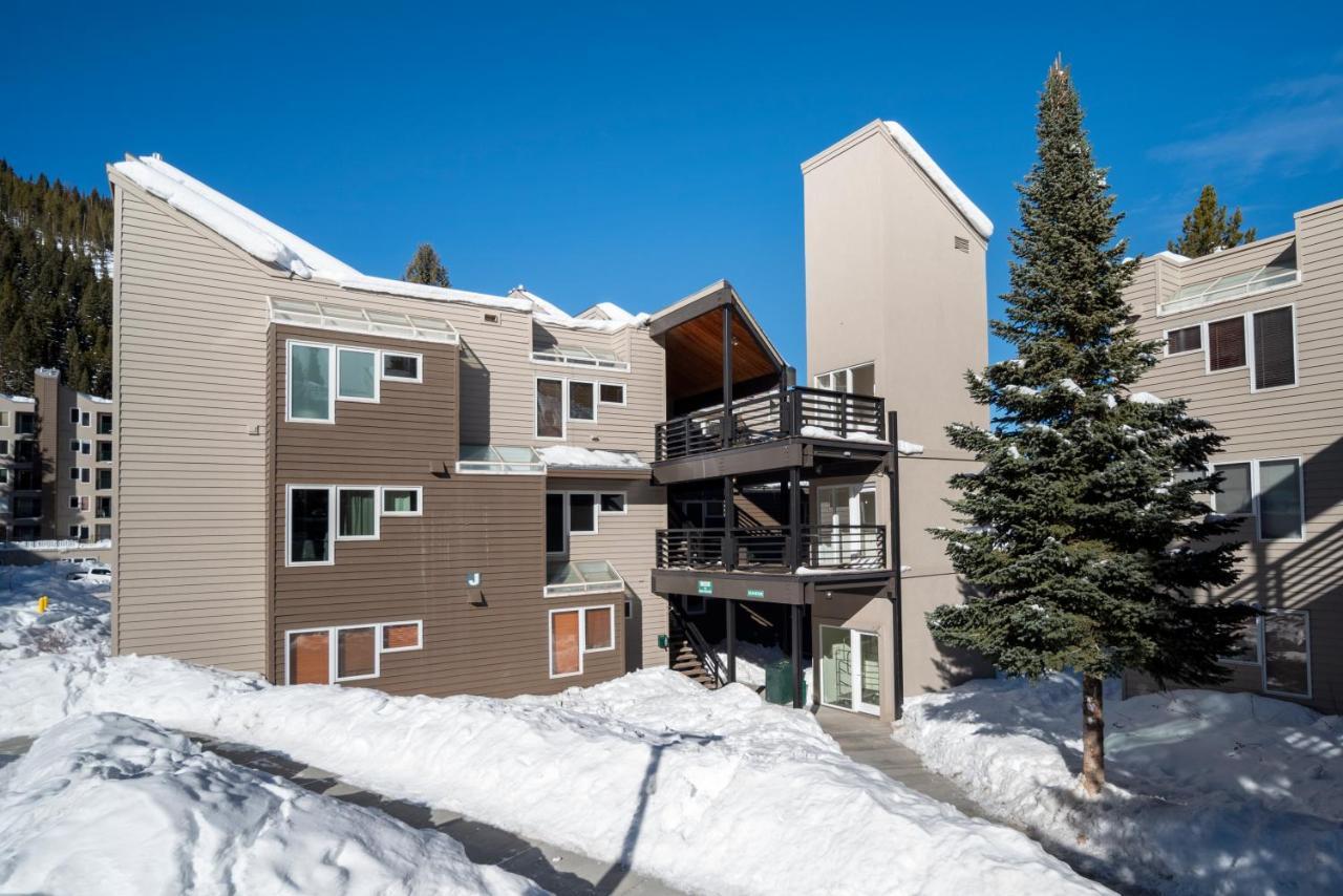 Holiday home Iron Horse Building H Unit 2408