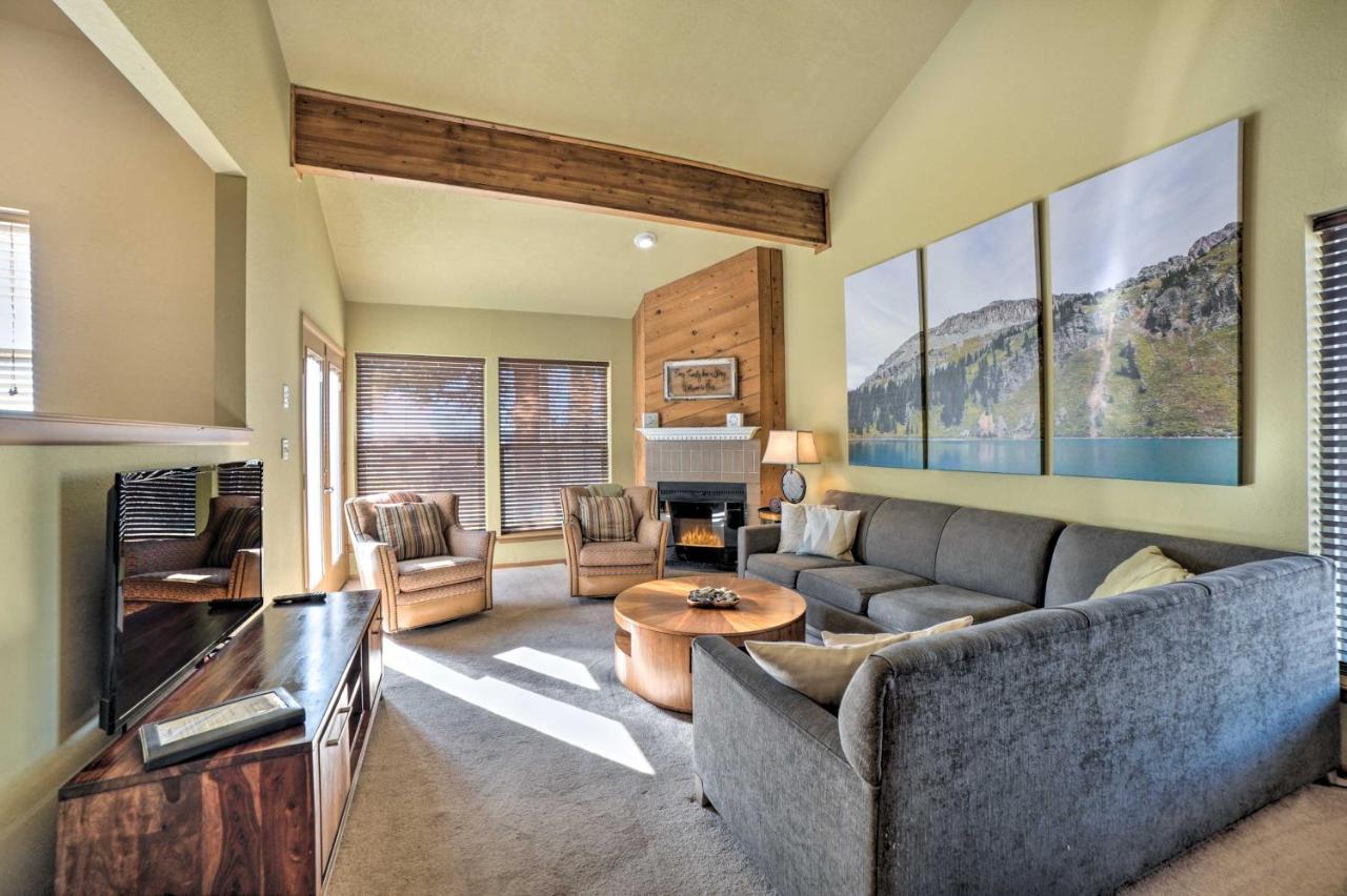 Getaway With Patio And Views!