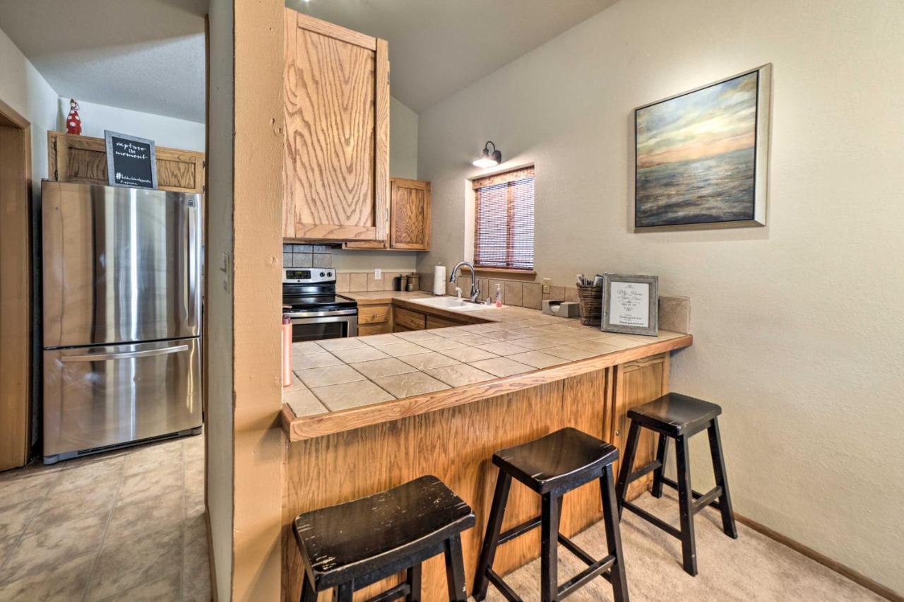 Getaway With Patio And Views!