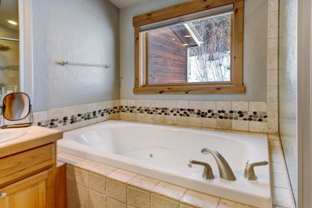 Luxury Resort: Hot Tub, Views & Free Activities Holiday home Winter Park