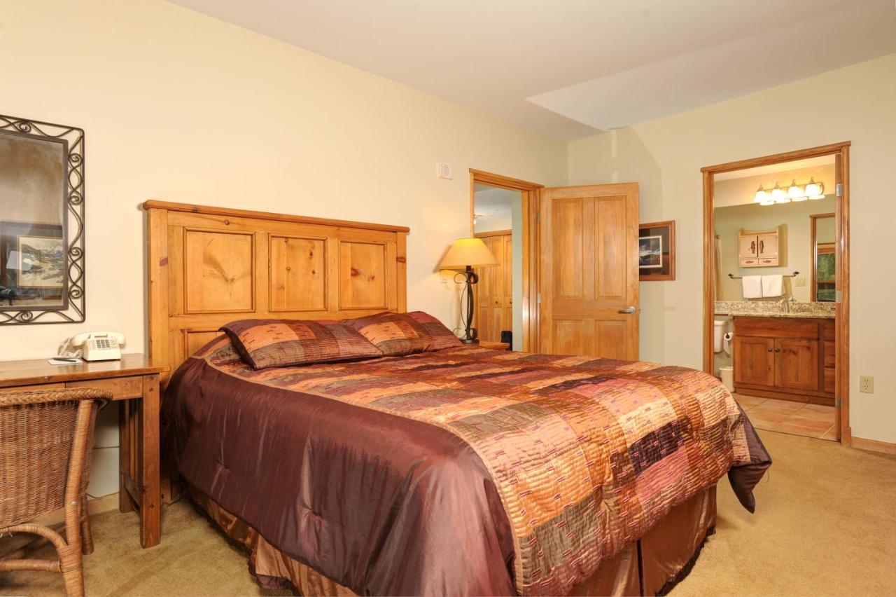 Jackpine & Black Bear By Resort