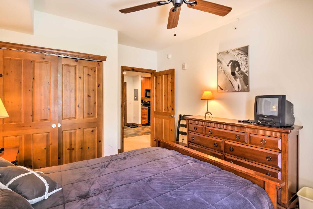 Apartment Getaway With Patio And Amenities!