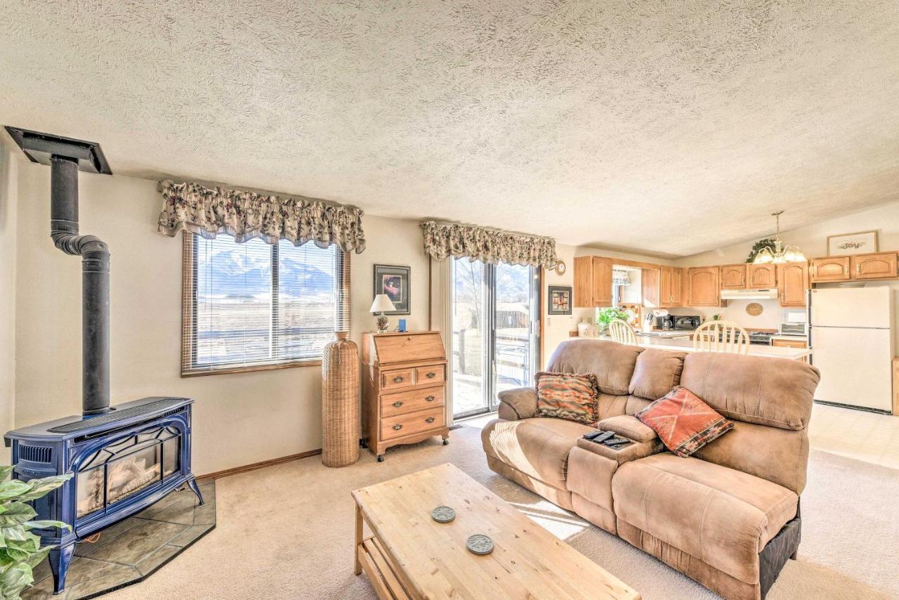Mountain-view 1 Mile To Main St! Holiday home