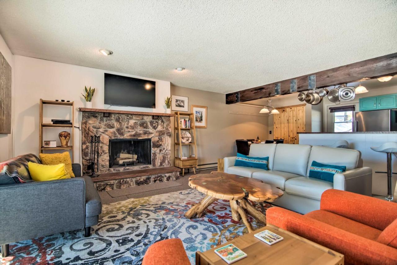 Updated With Views And Deck Less Than 1 Mi To Grand Apartment