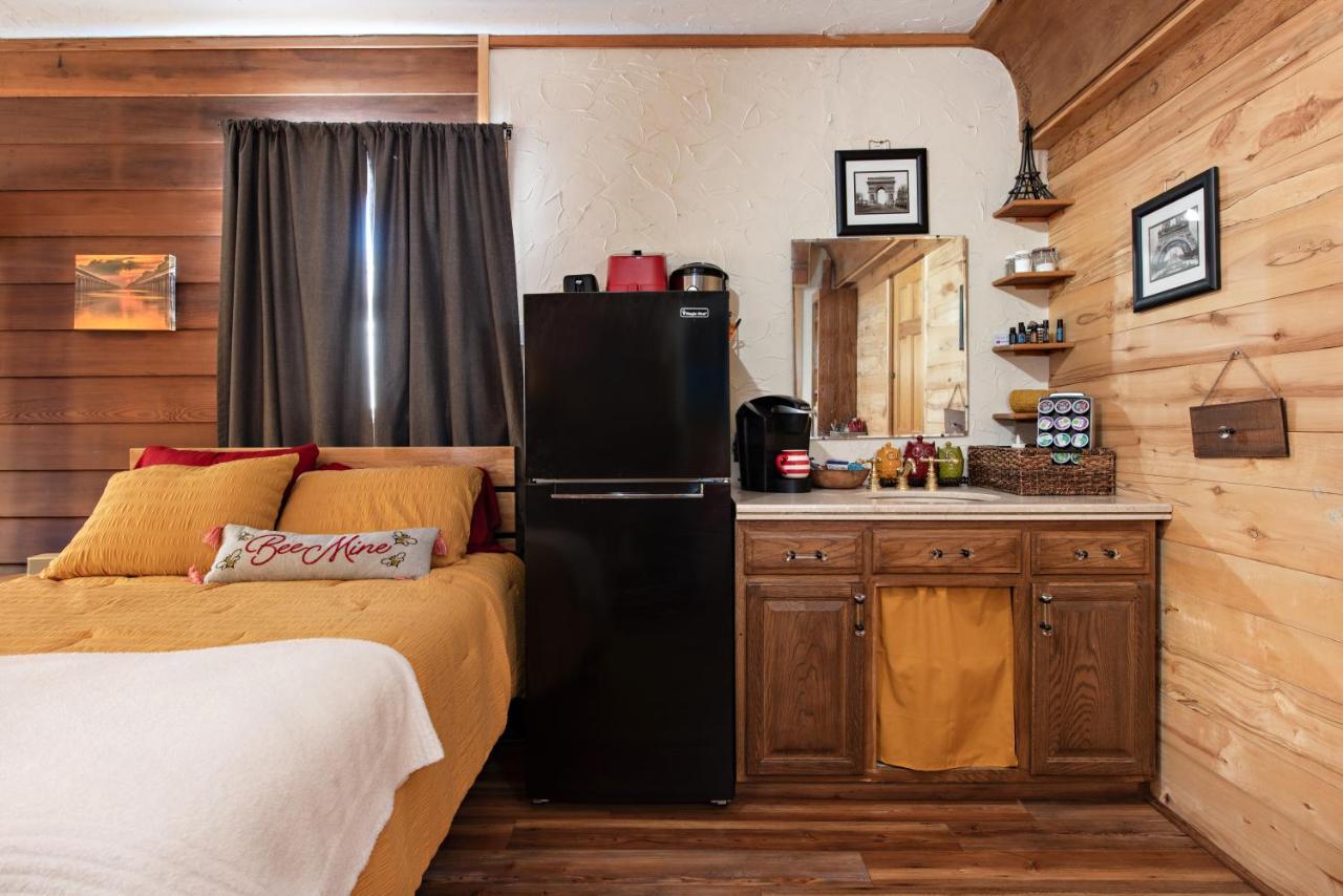 Wanderer Studio, An Off Grid Mountain Guest With Fantastic Views Guest house