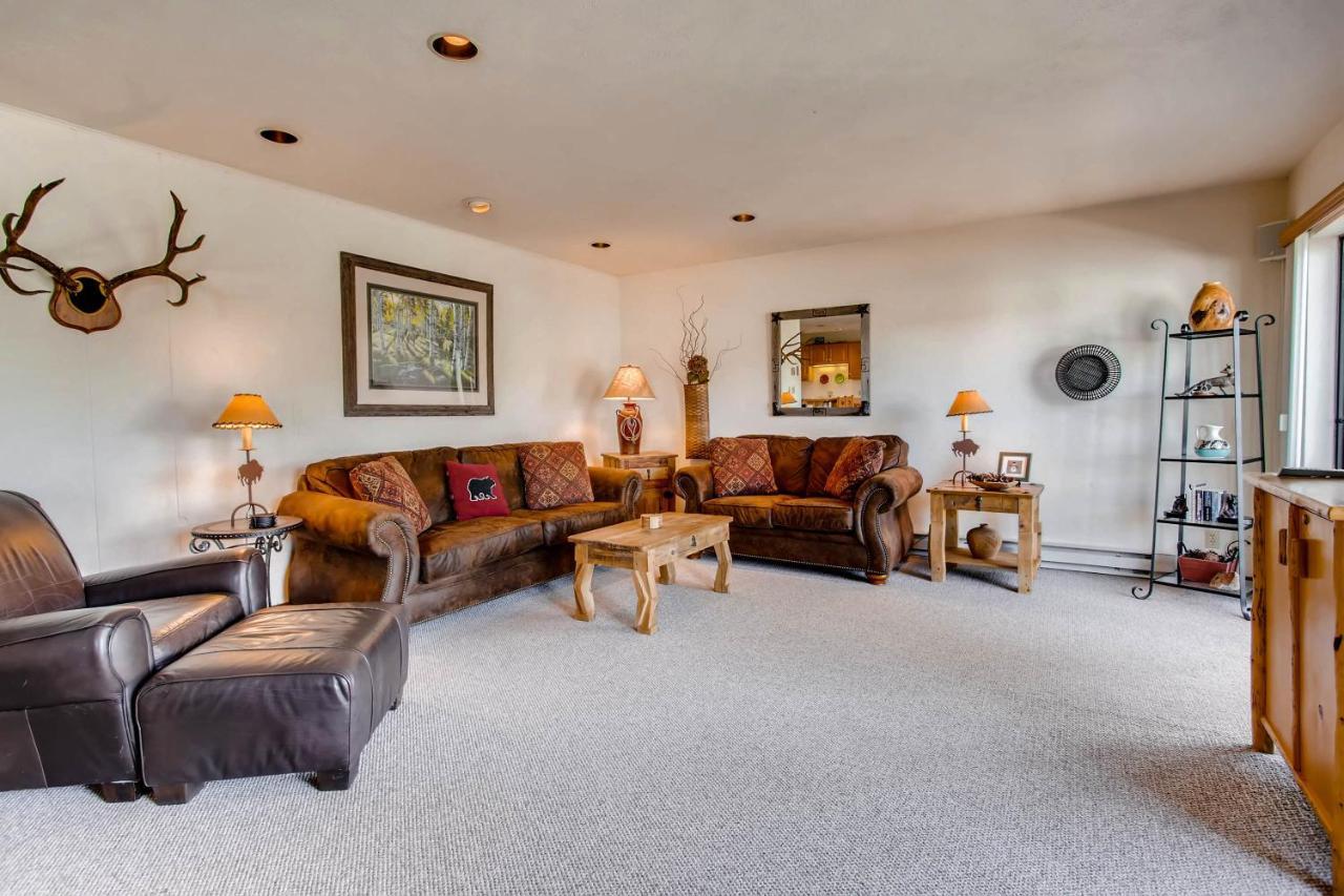 3 Bedroom Unit With Fireplace & Mountain Views * Crested Butte