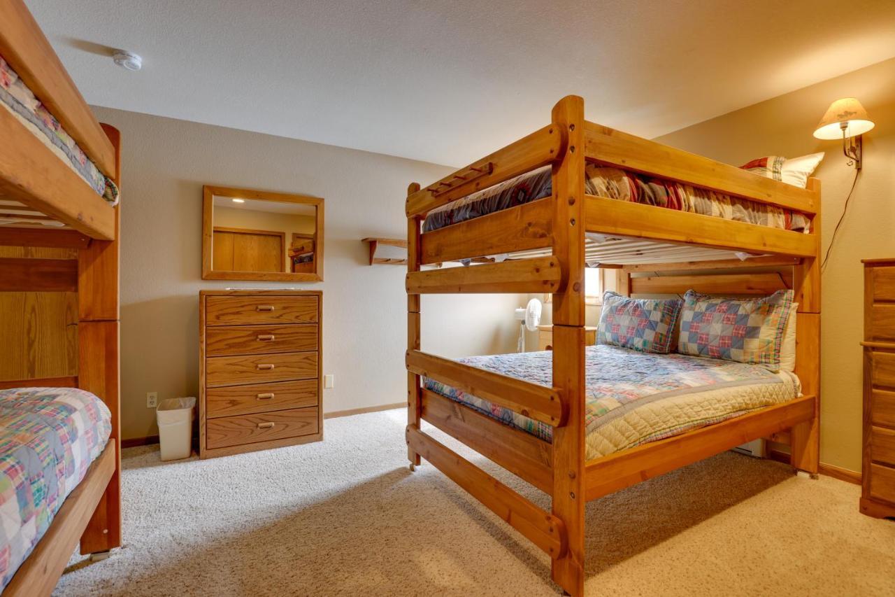Townhome Near Deck And Mtn View! *