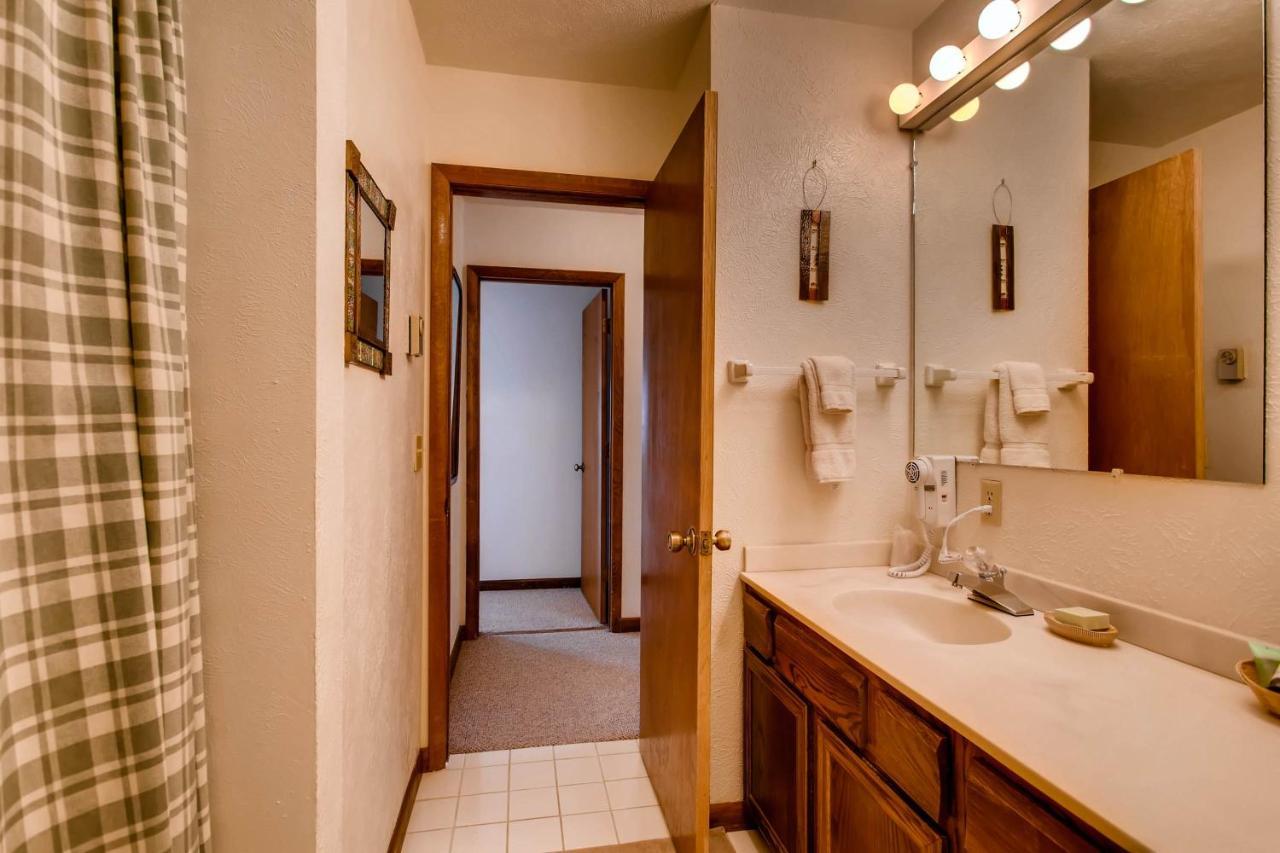 3 Bedroom Unit With Fireplace & Mountain Views Crested Butte