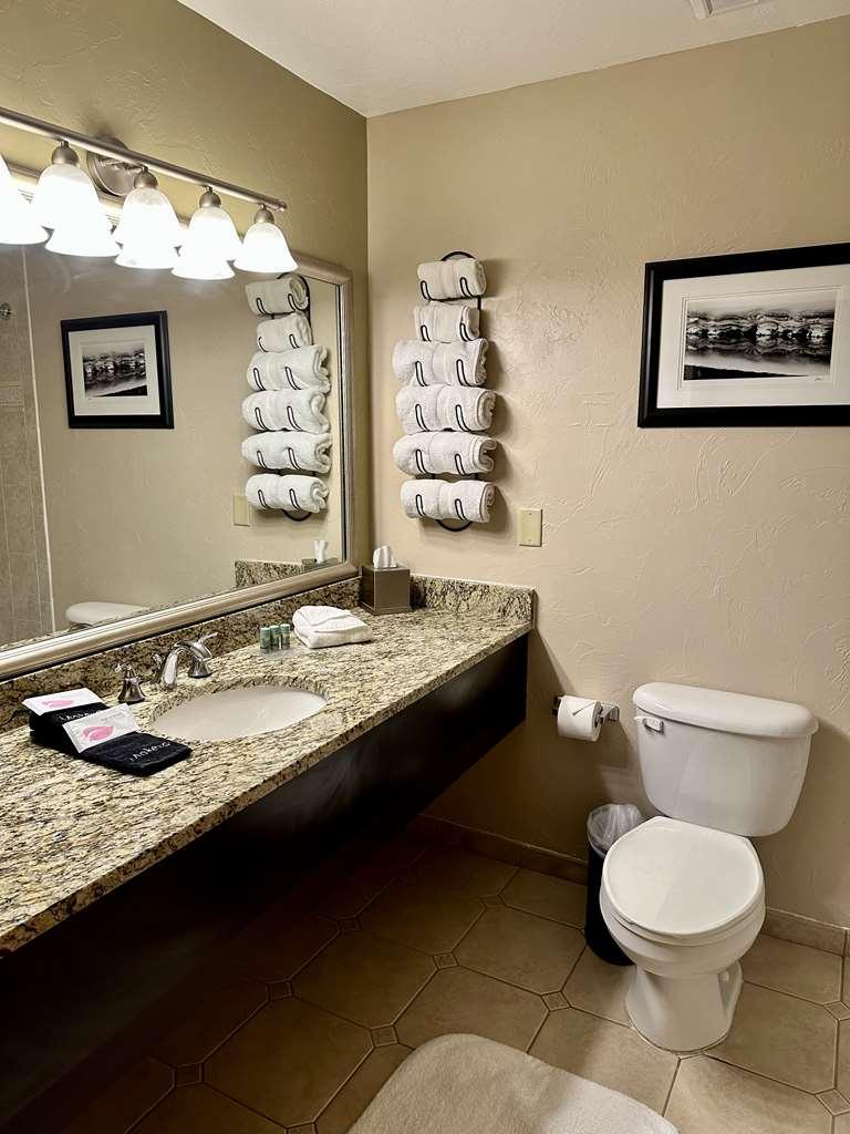 Western Vista Hotel 3*