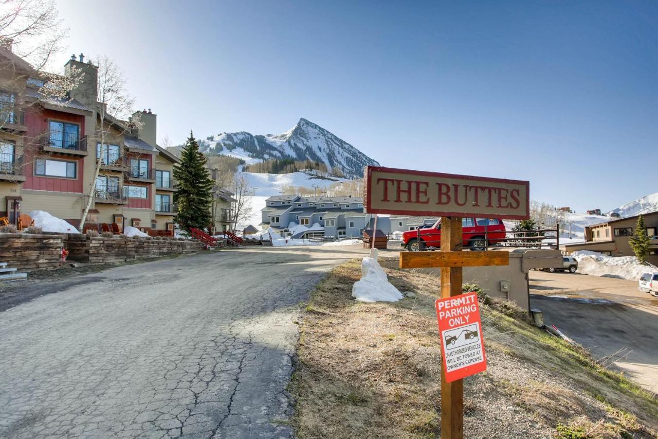 2 Bedroom Buttes Condo- Breathtaking Views Of Mountain Range Apartment
