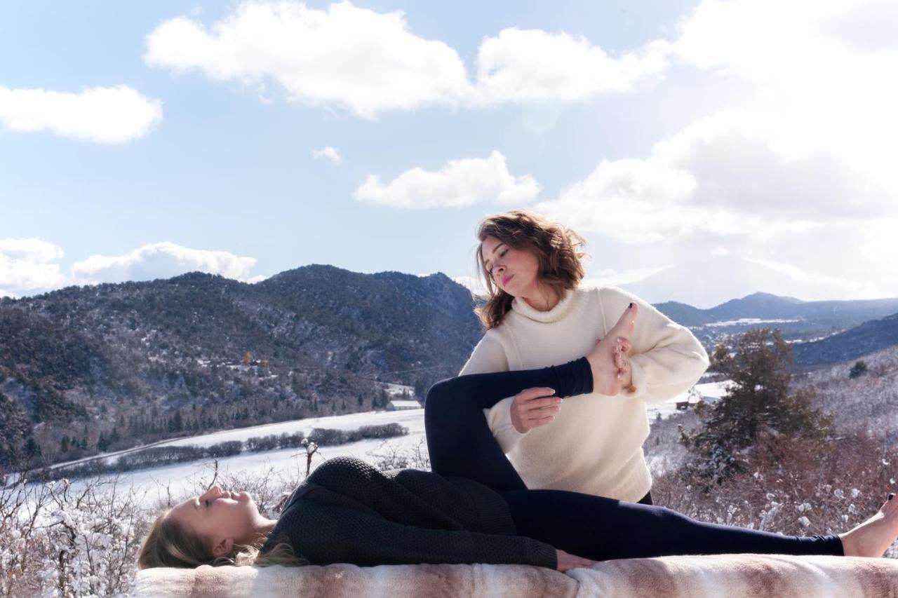Wanderer Studio, An Off Grid Mountain Guest With Fantastic Views Guest house Glenwood Springs