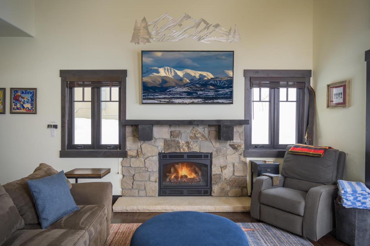 Casa de férias Mountain Vista Retreat: Luxury With Hot Tub And Activity Perks