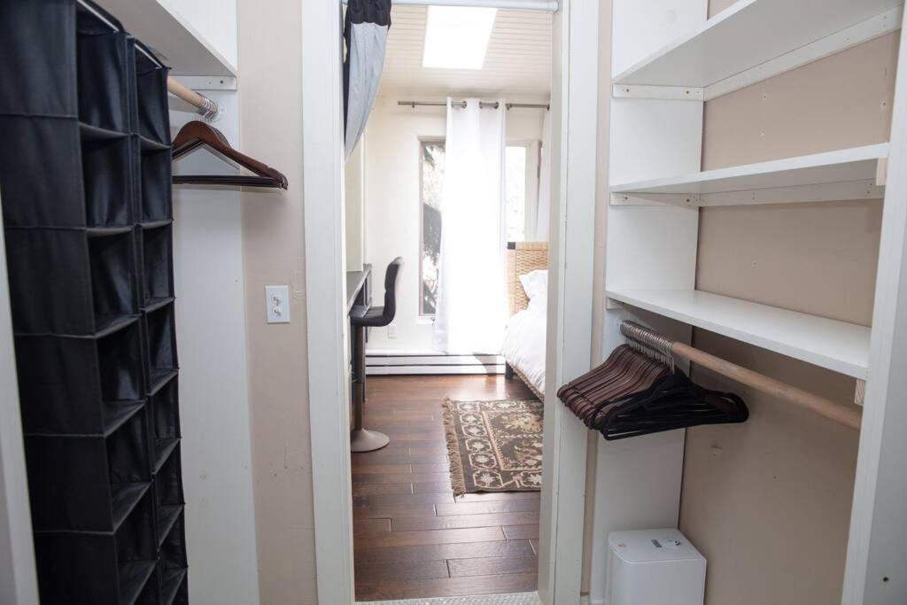 Apartment Stash Pad With Fireplace, Parking, W/d Aspen