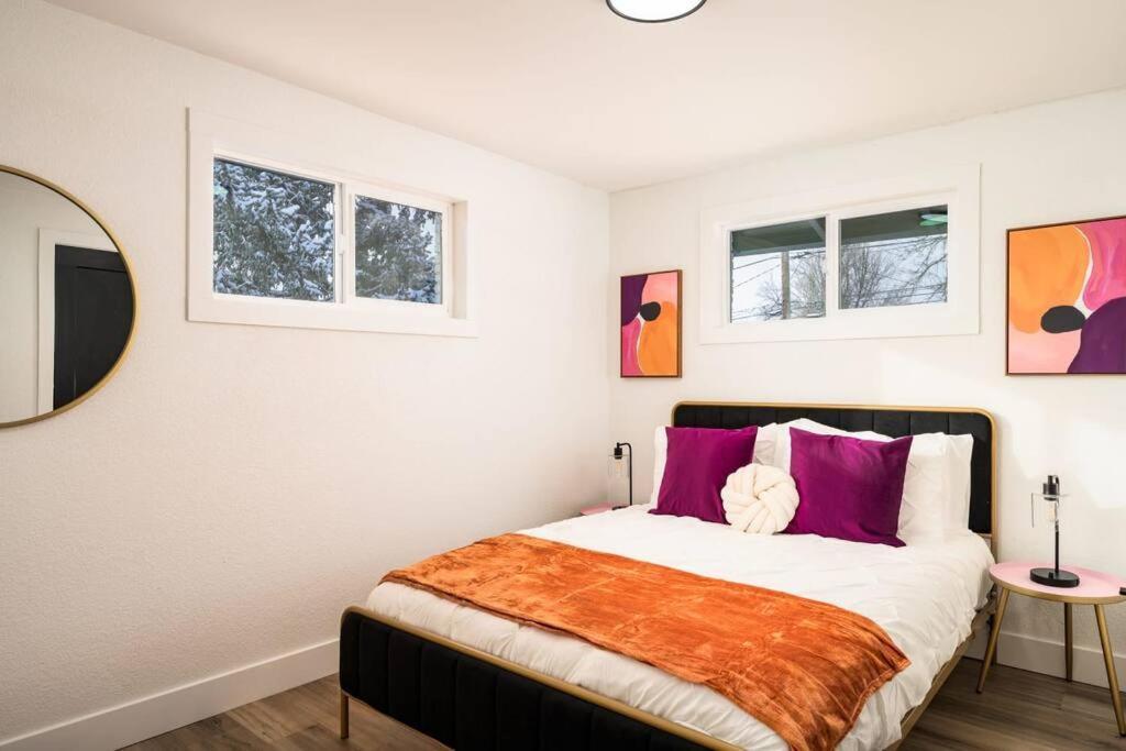 Stylish 5br W/ Fire Pit! 15 Mins To Dt * Denver