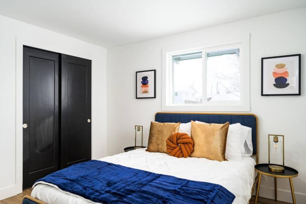 Stylish 5br W/ Fire Pit! 15 Mins To Dt