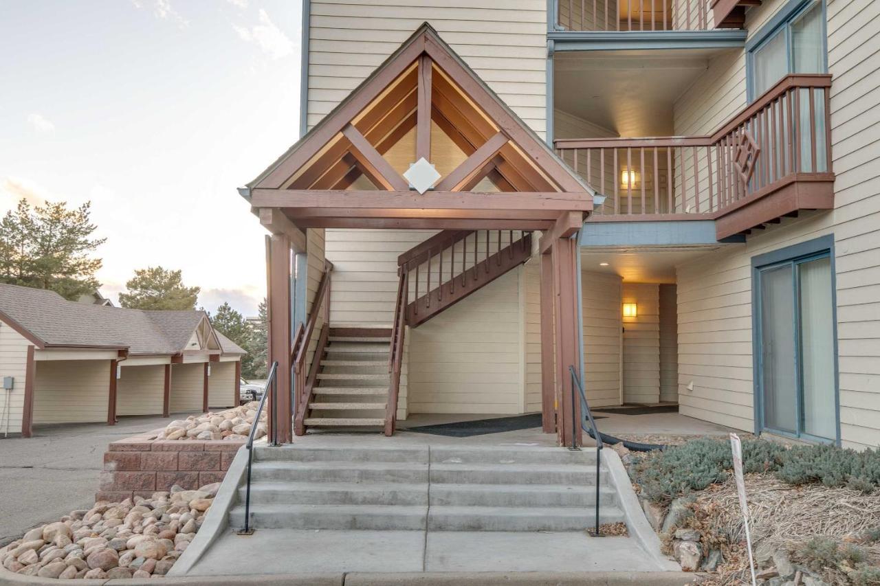 Sleek With Patio In Denver Tech Center *