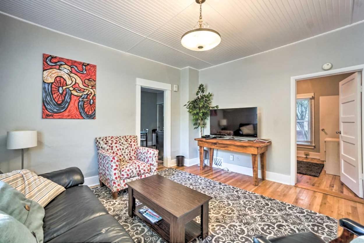 Historic Redstone With Large Backyard, Walk To Csu! Holiday home *