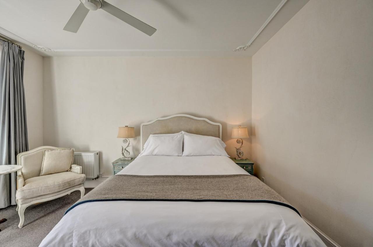 Surf & Chateau 3*