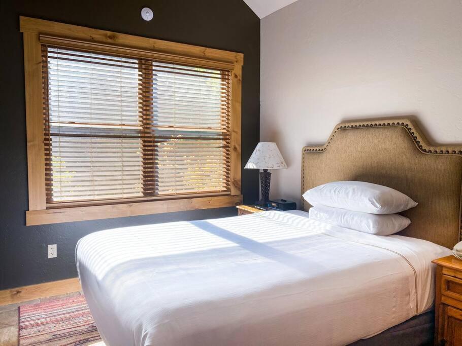 2br Mountain Luxury Skiin Out Amenities * Telluride