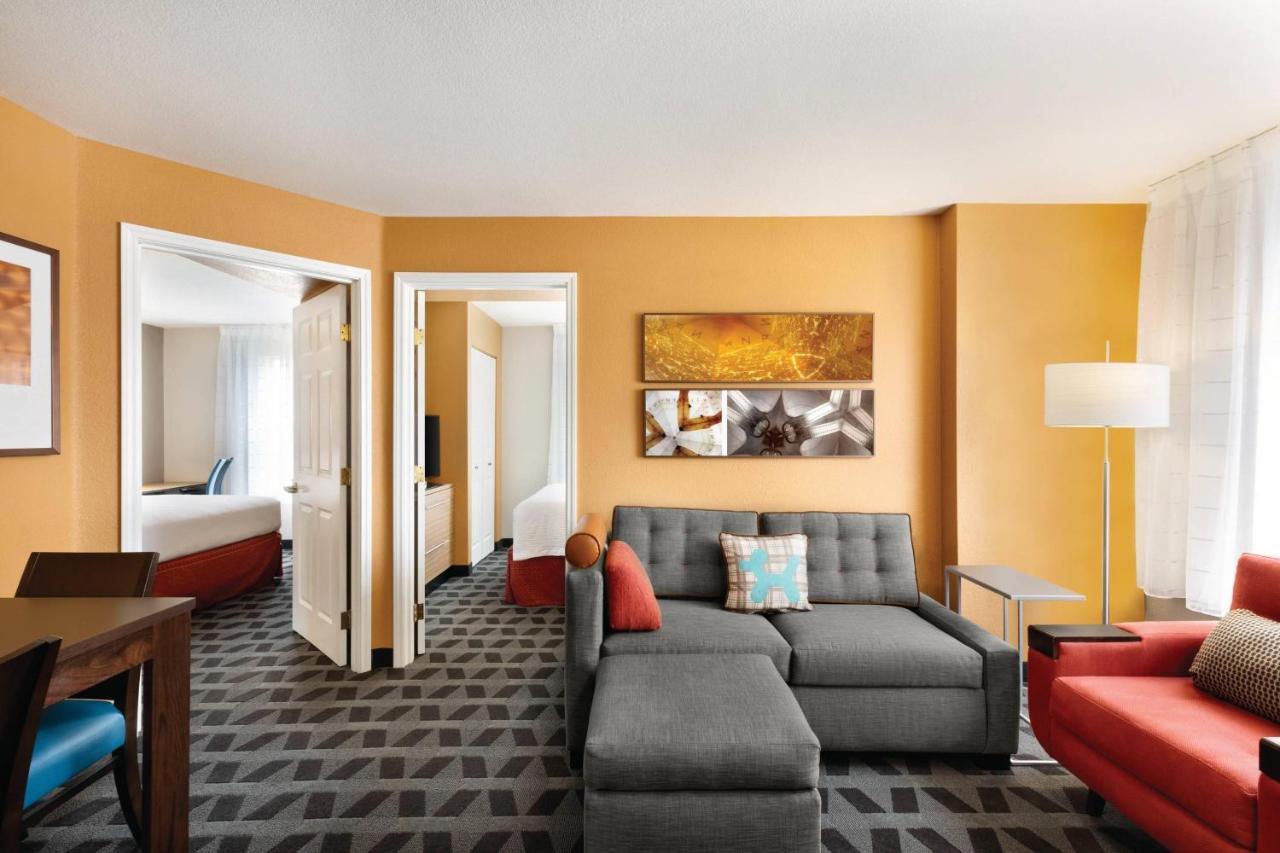Suburban Tech Center Hotel 3*