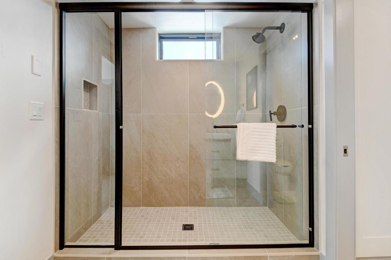 Casa de férias Luxury 2202: Hot Tub, Ac & Views With Activity Perks