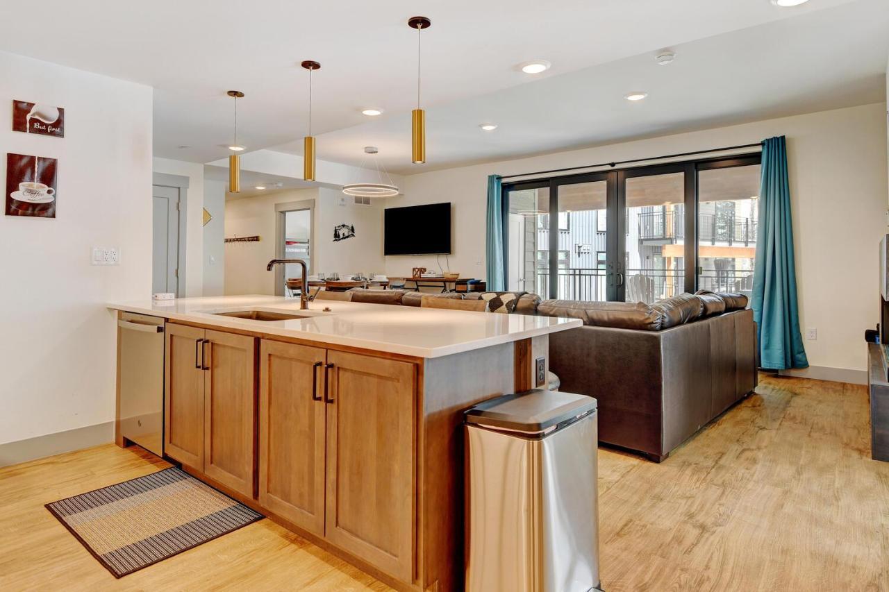 Casa de férias Luxury 2202: Hot Tub, Ac & Views With Activity Perks *
