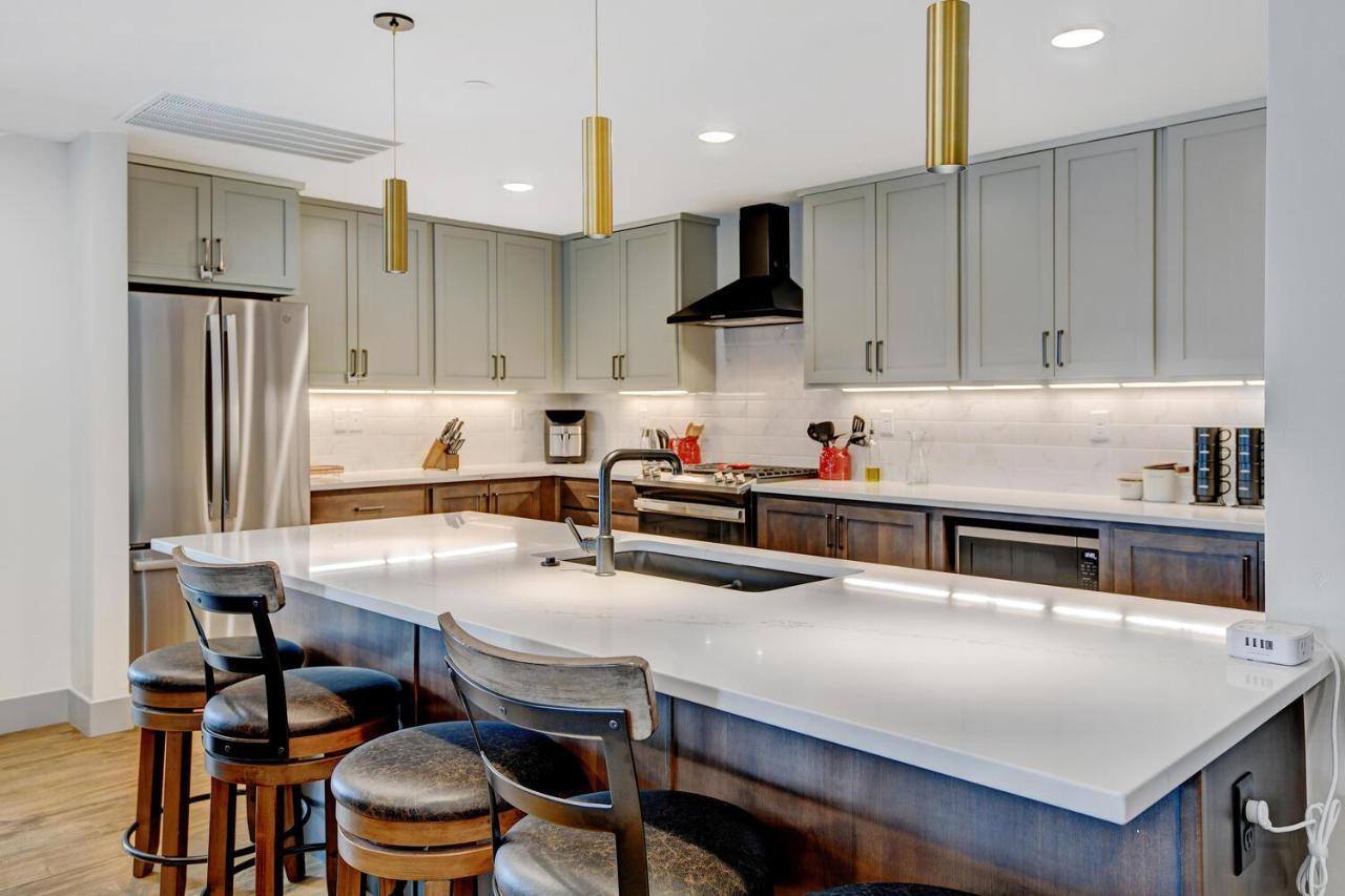 Luxury 2202: Hot Tub, Ac & Views With Activity Perks