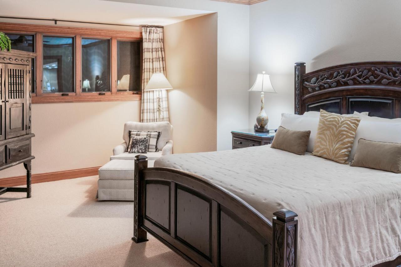 Creekside At 4*