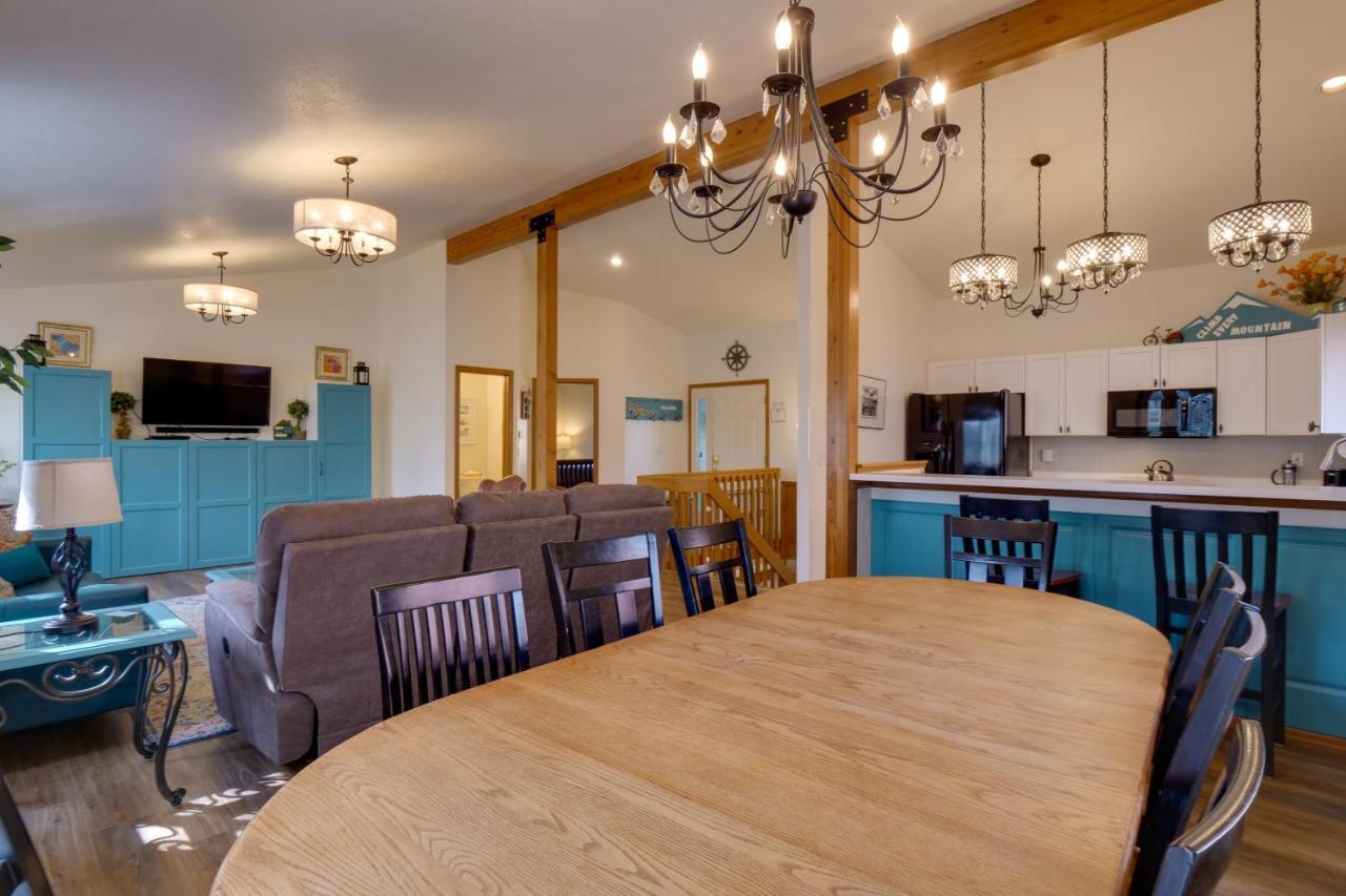 Holiday home Homey Dog-friendly Retreat With Deck In Dtwn Frisco! *