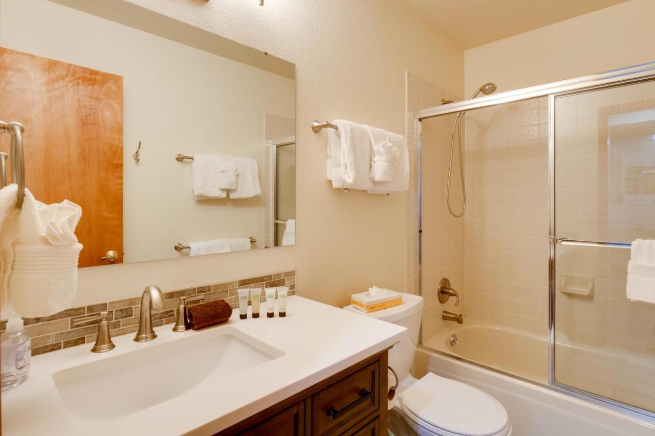 Holiday home Homey Dog-friendly Retreat With Deck In Dtwn Frisco!