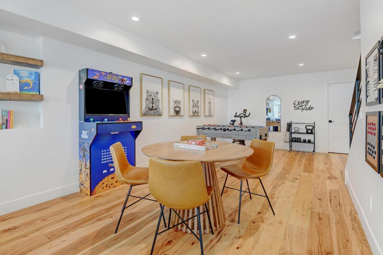 Luxury 1219: Hot Tub Retreat With Peloton And Scenic Views