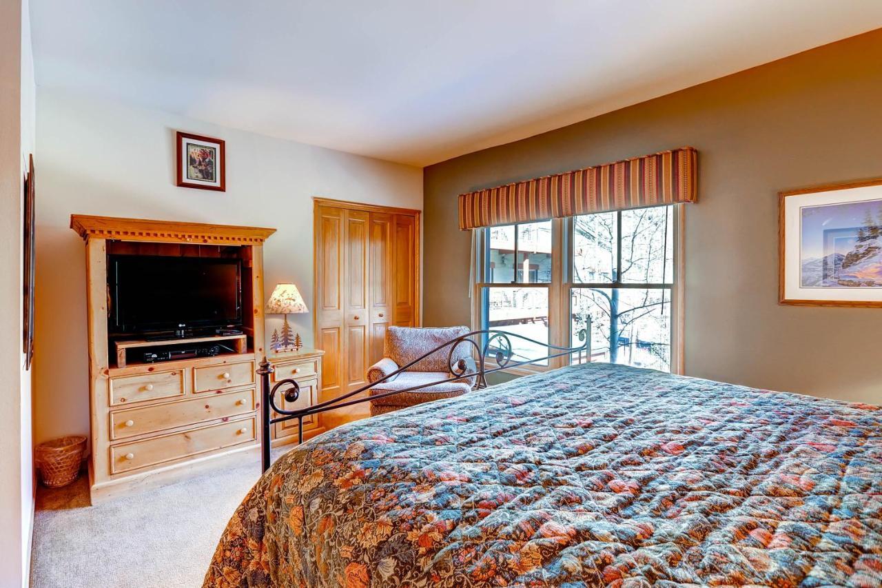 Resort Jackpine & Black Bear By