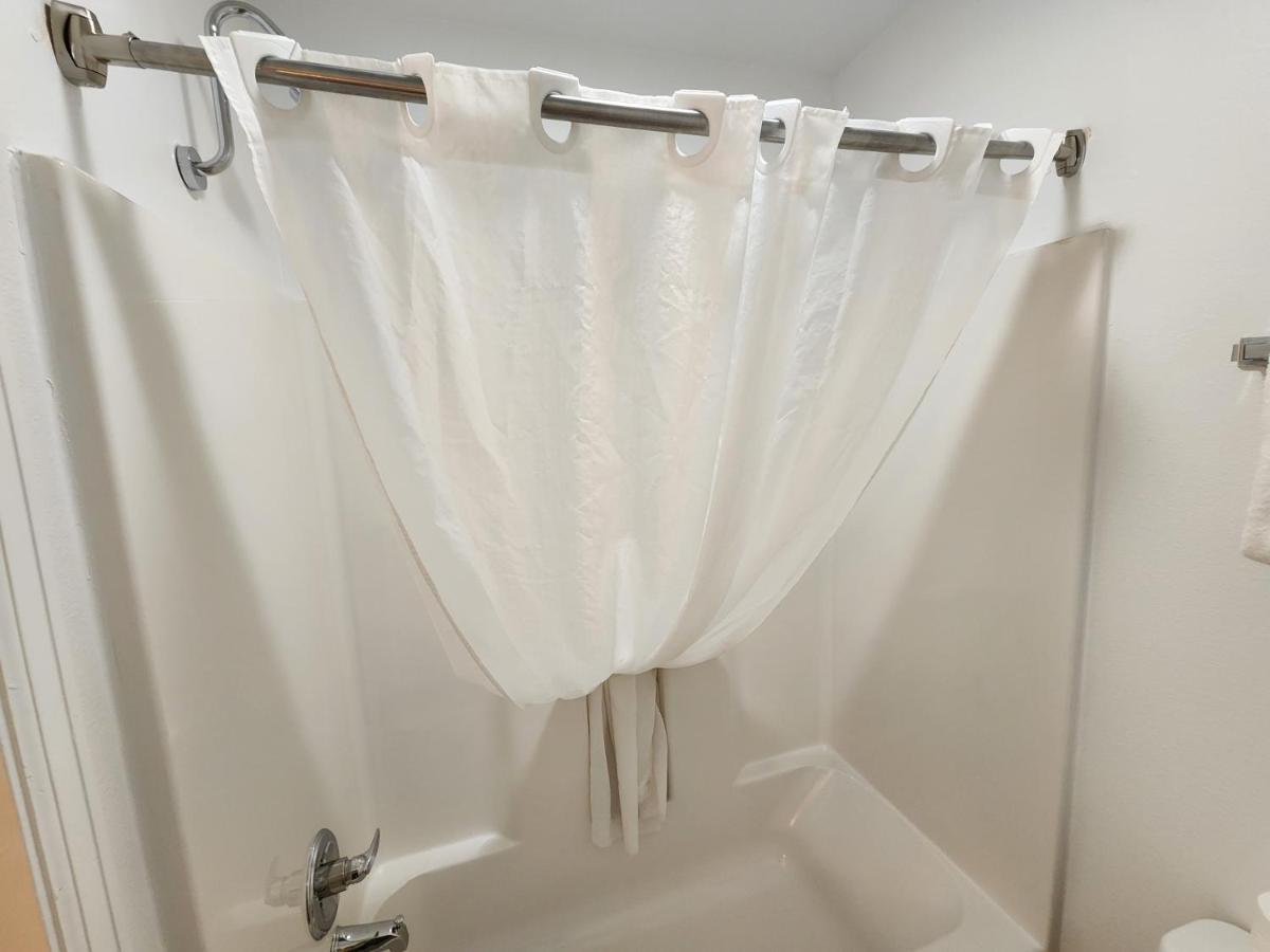 Silver Saddle Motel 2*