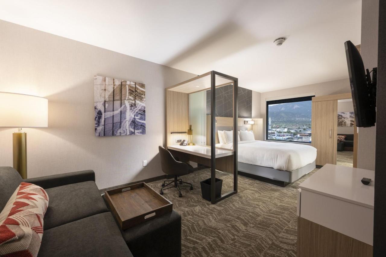 Springhill By Marriott Downtown Hotel