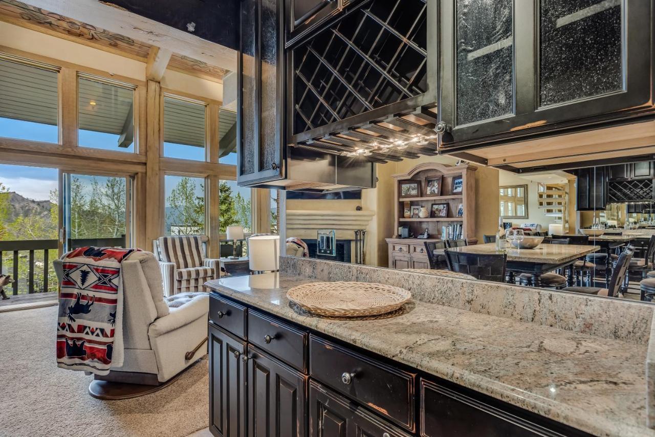 Interlude 3-bedroom Unit 302 Snowmass Village