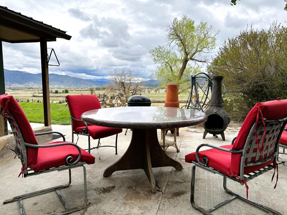 Private Retreat On Working Horse And Cattle Ranch Villa *